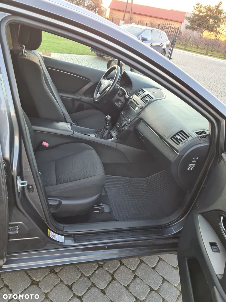 Toyota Avensis 2.0 D-4D Sol - 16