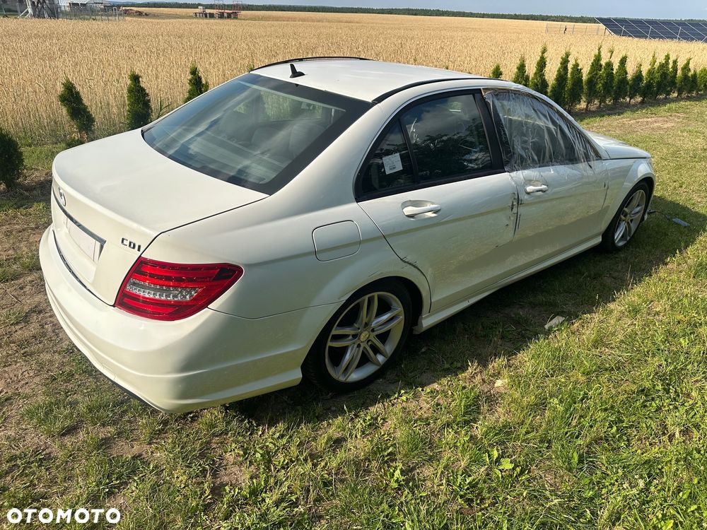 Mercedes-Benz Klasa C 200 CDI DPF (BlueEFFICIENCY) - 23