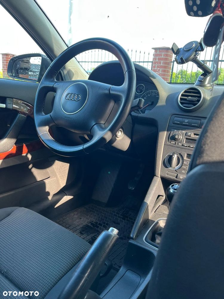 Audi A3 3-drzwiowe 2.0 TDI Ambiente - 9