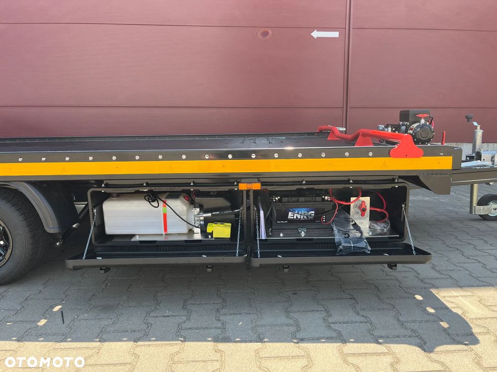 Besttrailers Silverstone - 12