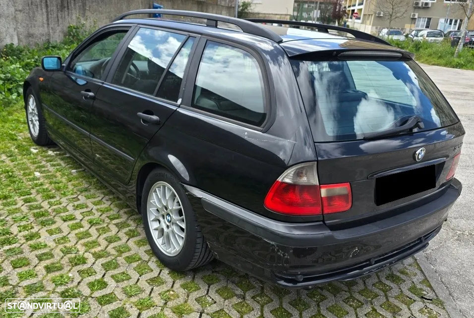 BMW 320 d Touring - 14