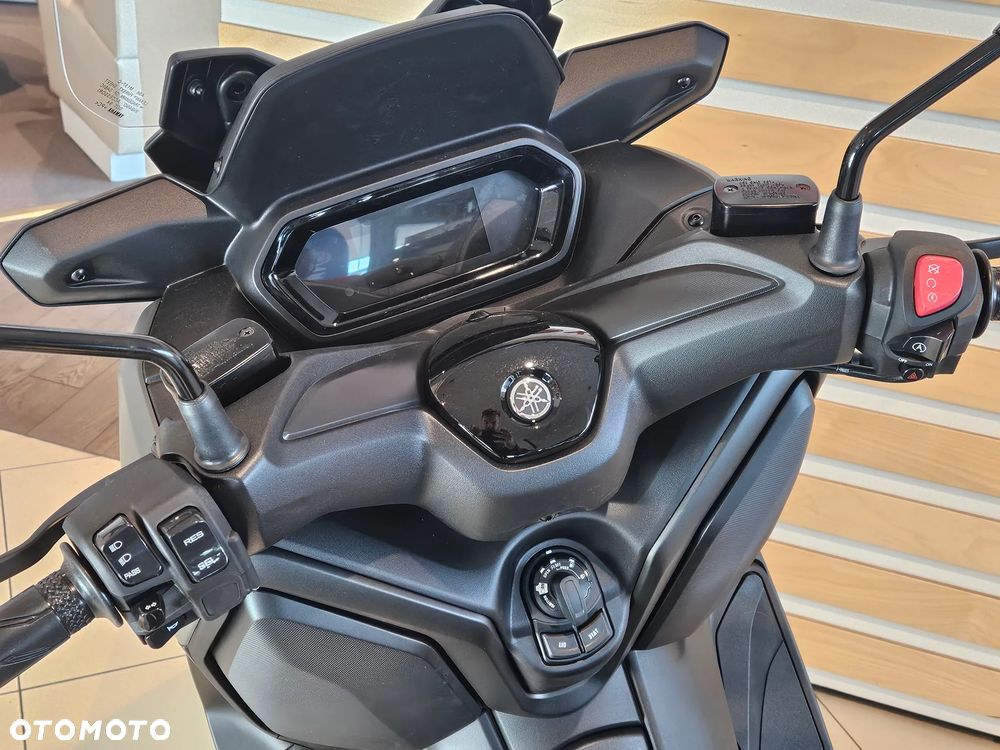 Yamaha X-max - 11