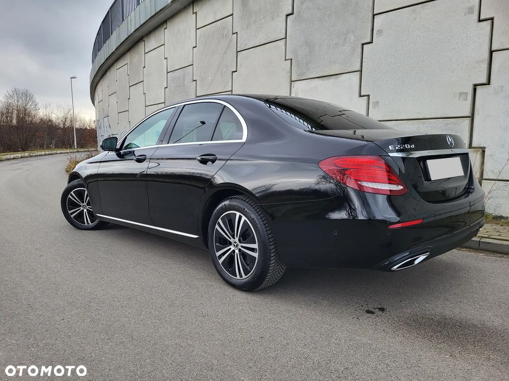 Mercedes-Benz Klasa E 220 d 4-Matic 9G-TRONIC - 6