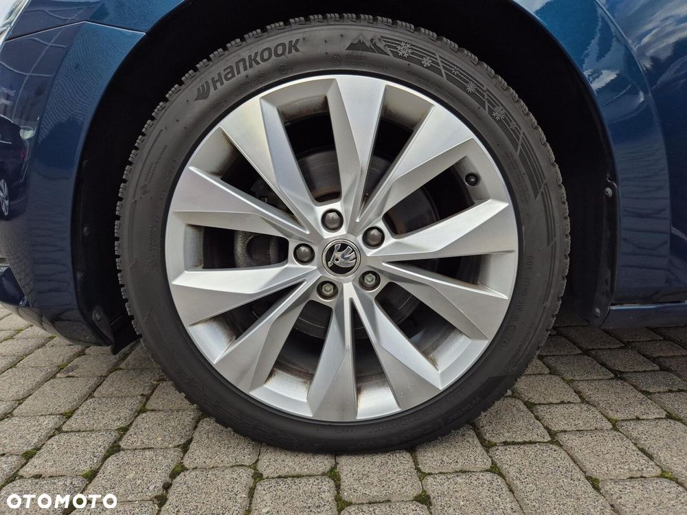 Skoda Superb 2.0 TDI SCR Style DSG - 34