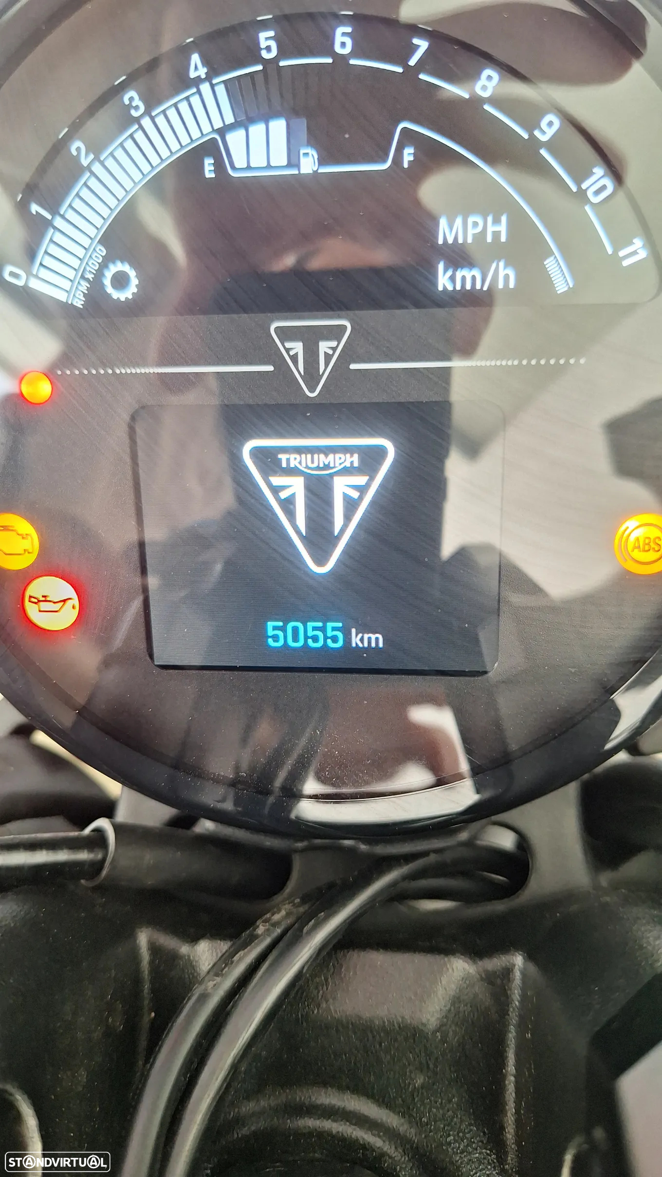 Triumph Trident - 16