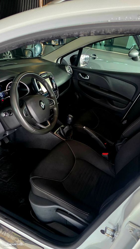 Renault Clio Sport Tourer 1.5 dCi GT Line - 13
