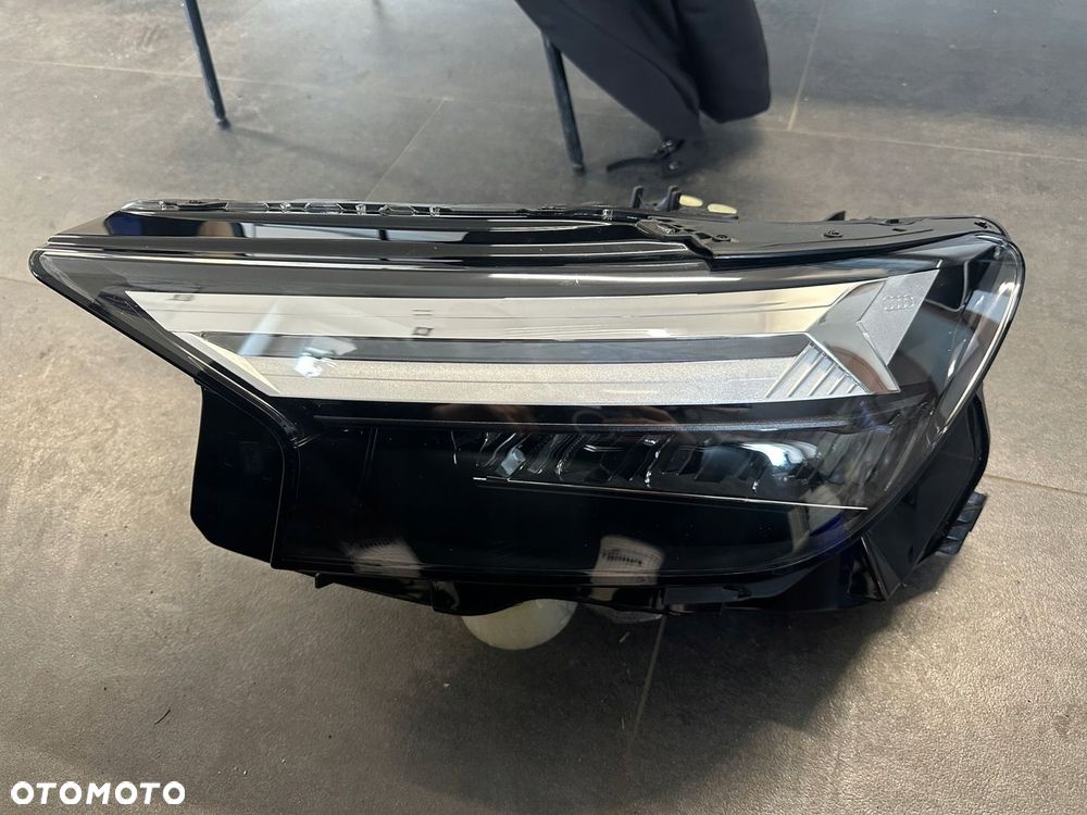 Q4 E-Tron 2020-2025 Full led lampa lewa 89A941033L