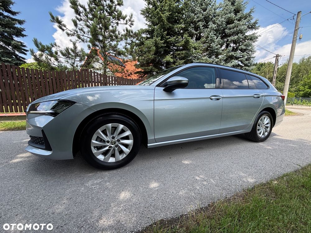 Skoda Superb 2.0 TDI SCR Essence DSG - 6