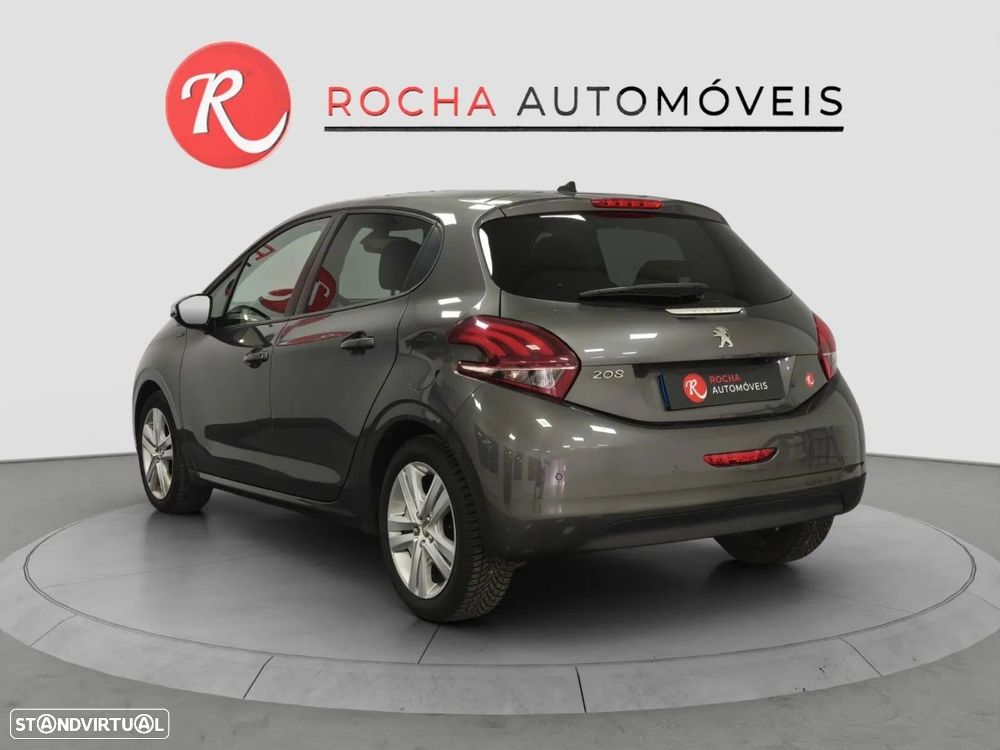 Peugeot 208 1.2 VTi SE Style - 5