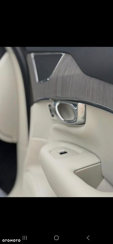 Volvo XC 90 - 7