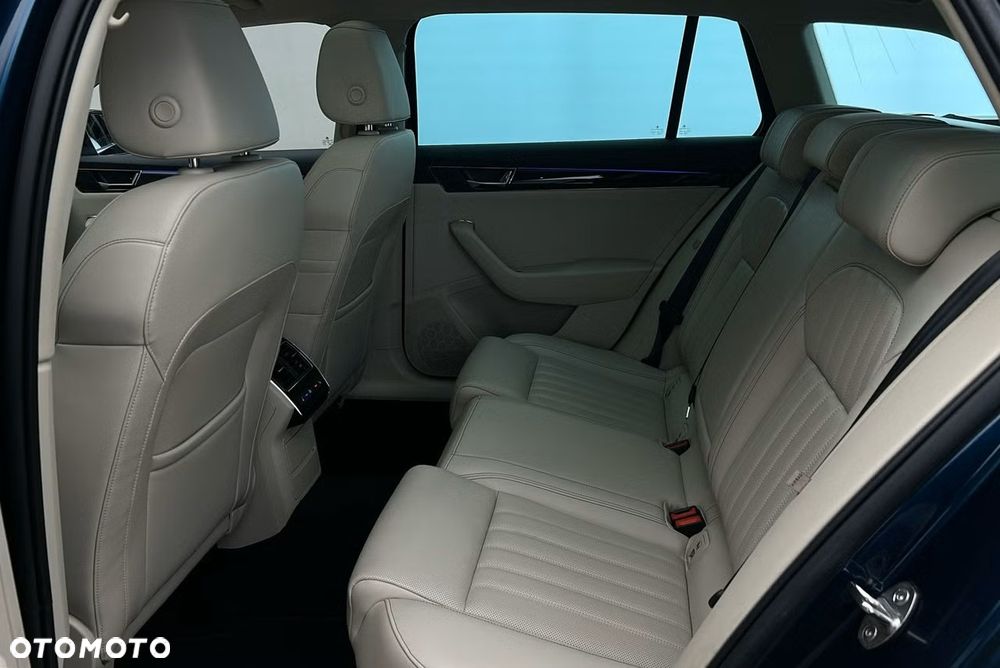 Skoda Superb 2.0 TDI 4x4 DSG L&K - 26