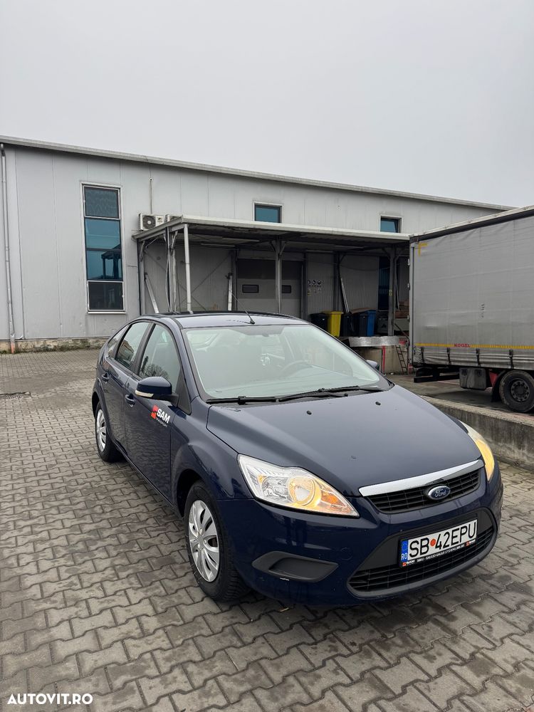 Ford Focus 1.4i Ambiente - 5