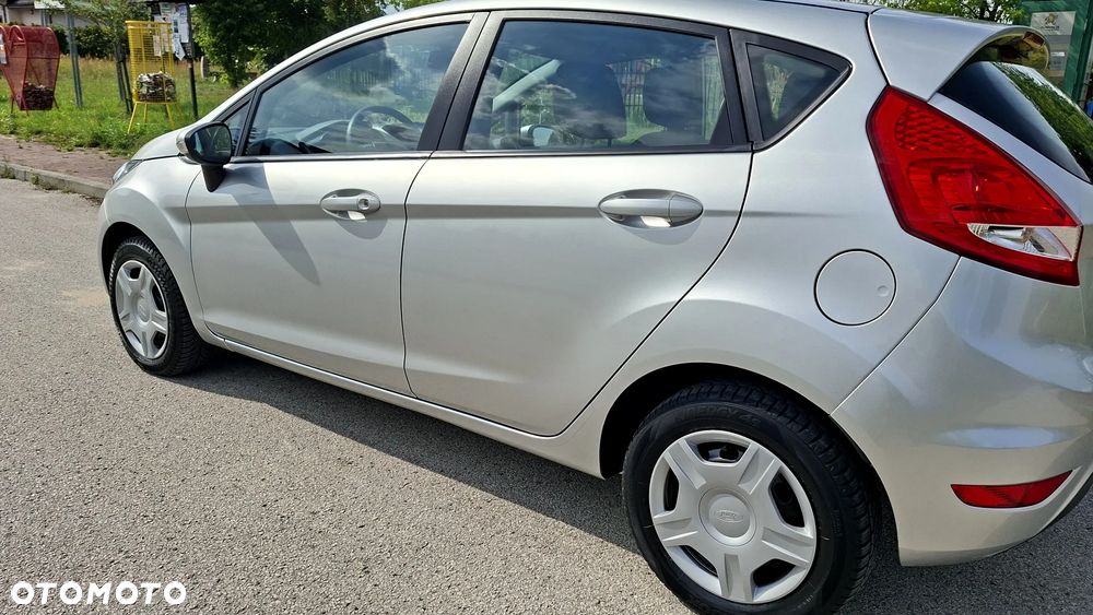Ford Fiesta 1.25 Champions Edition - 11