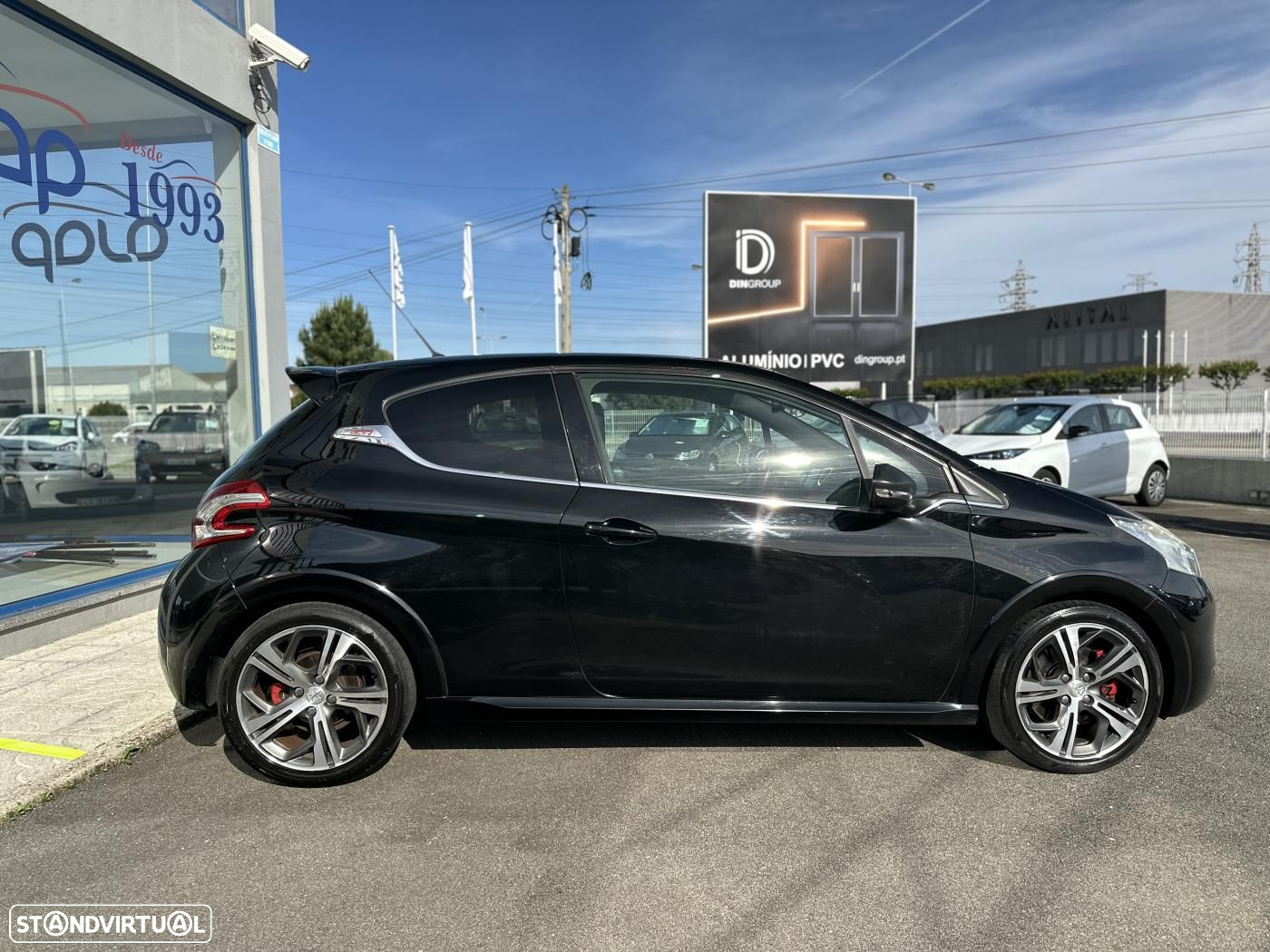 Peugeot 208 GTI 200 THP - 12