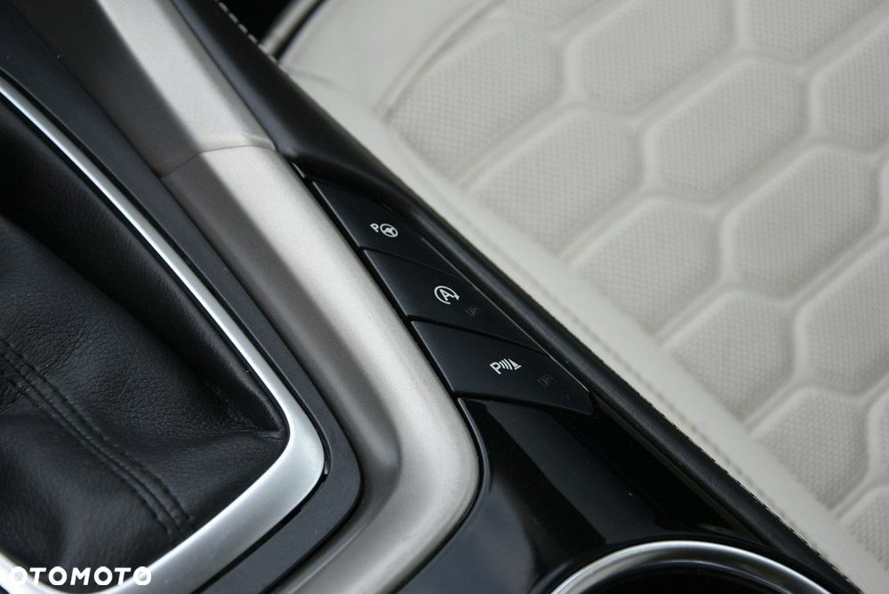 Ford Mondeo Vignale 2.0 TDCi 4WD PowerShift - 38