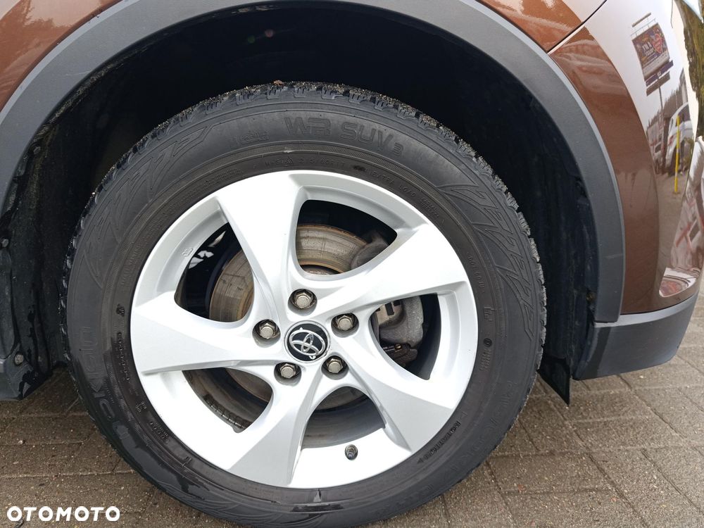 Toyota C-HR 1.2 T GPF Premium - 11