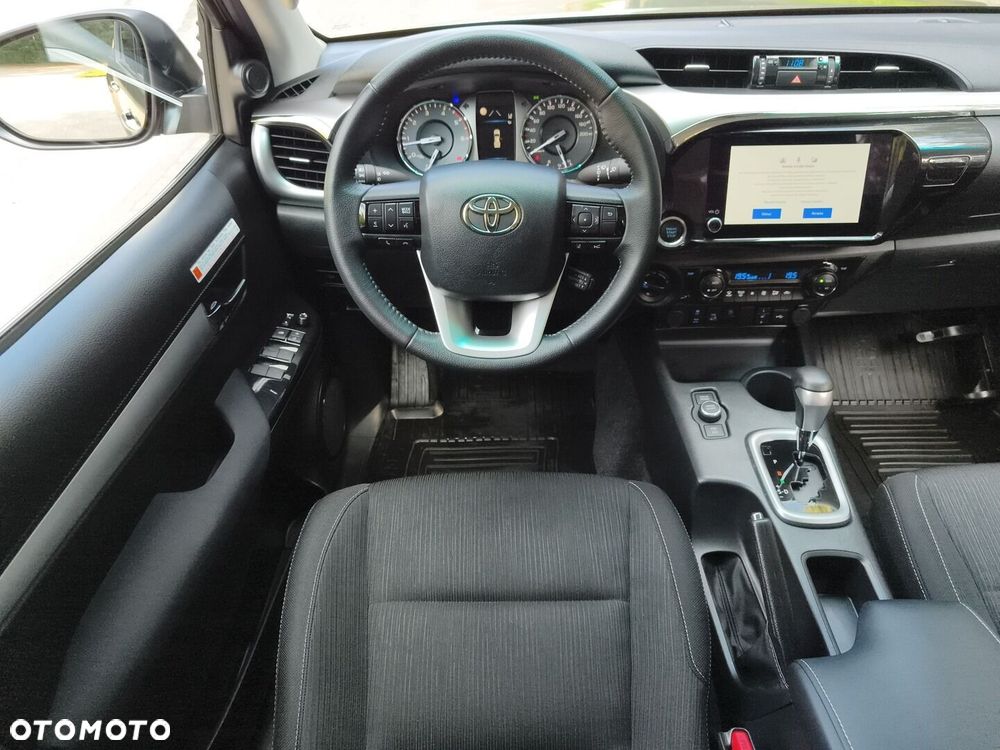 Toyota Hilux 2.8 D-4D mHEV Double Cab Executive 4x4 - 13