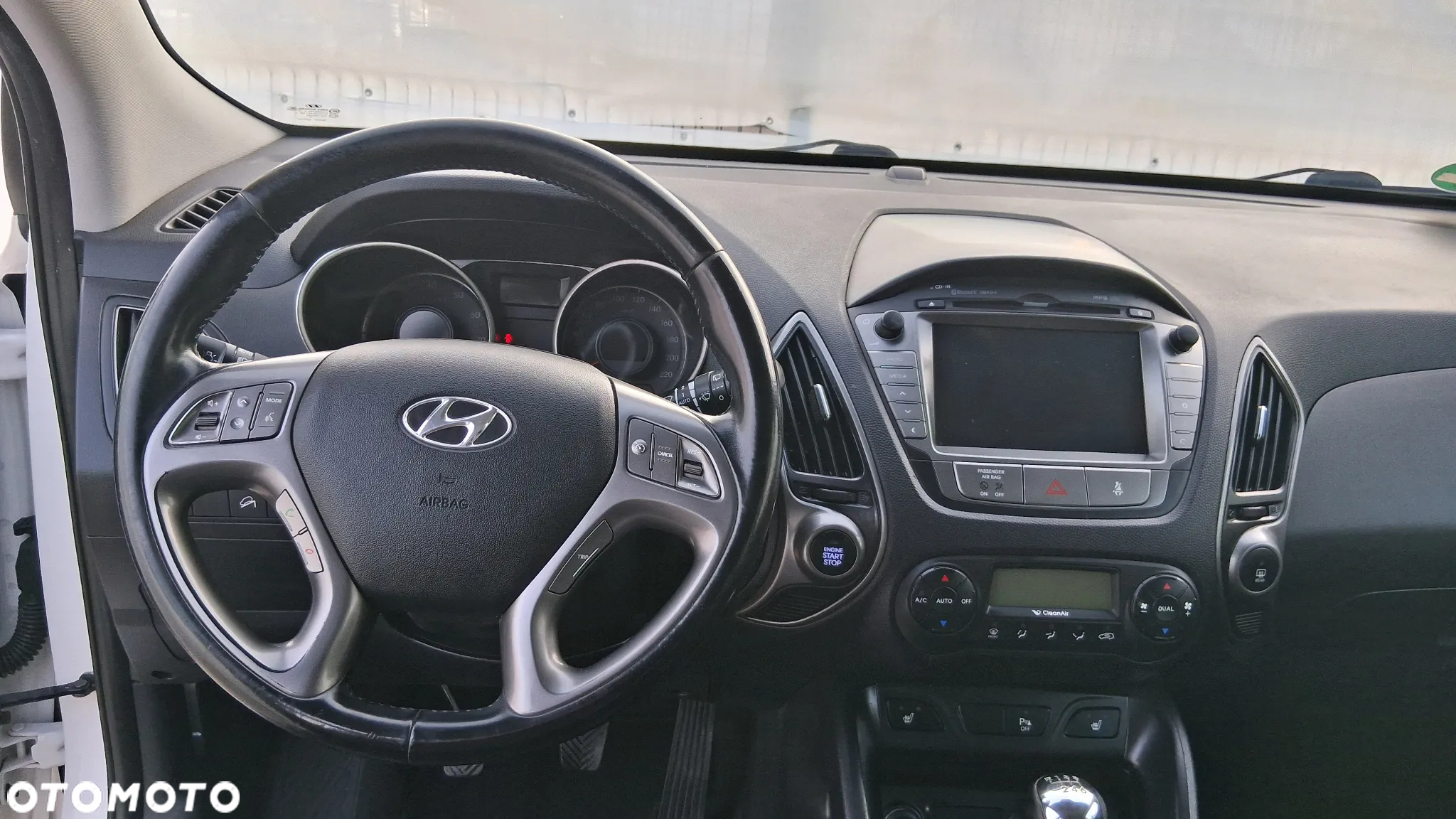 Hyundai ix35 1.6 2WD Fifa World Cup Edition - 18