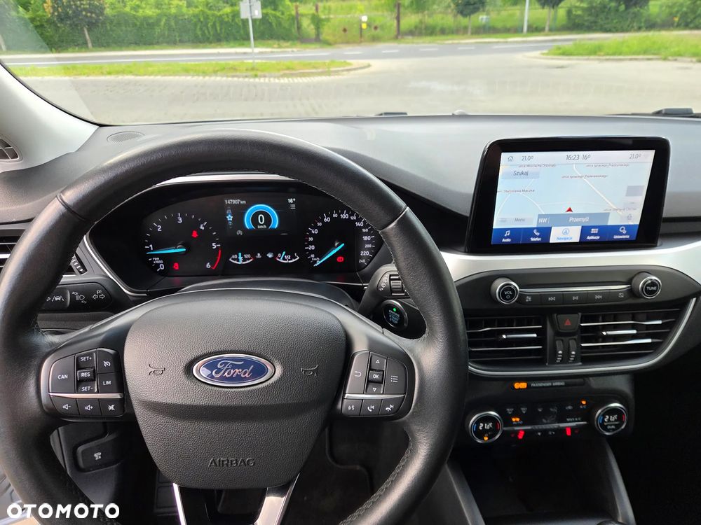 Ford Focus 1.5 EcoBlue STart-Stopp-System TITANIUM - 10