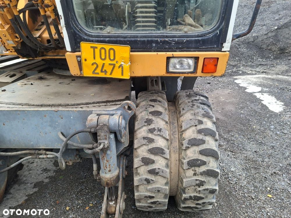 Liebherr A 900 B 4X4 - 20