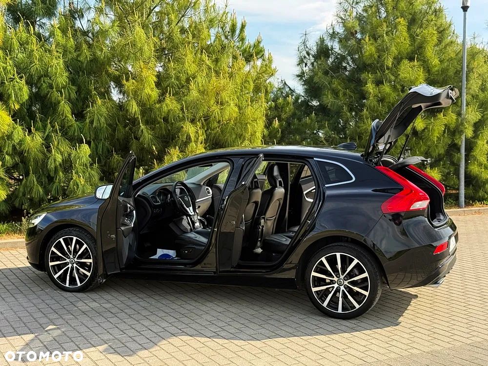 Volvo V40 D2 Geartronic Inscription - 19