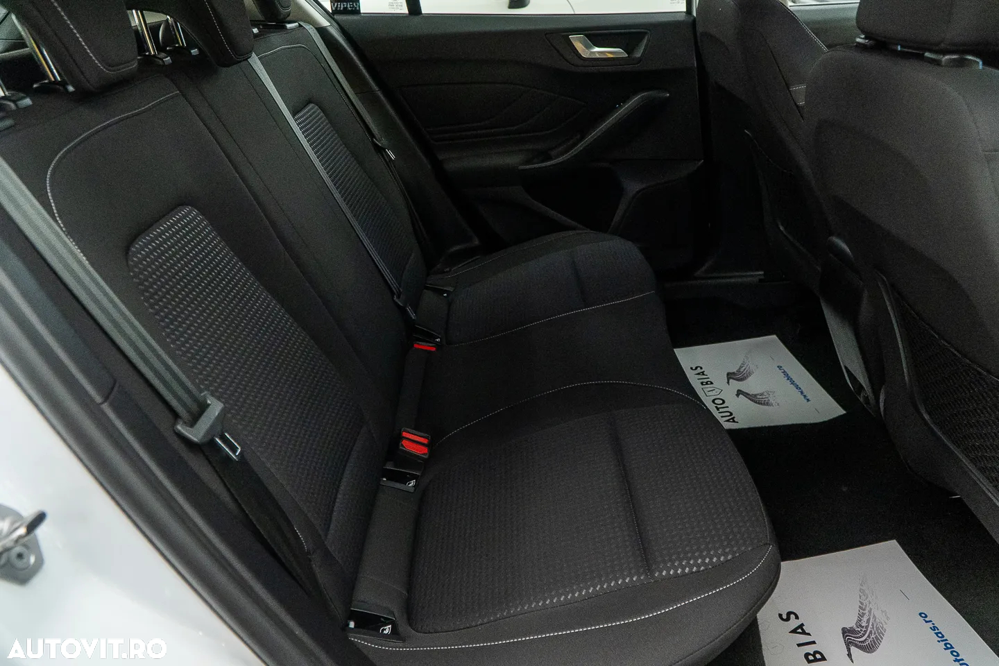 Ford Focus 1.0 EcoBoost Trend Edition - 9