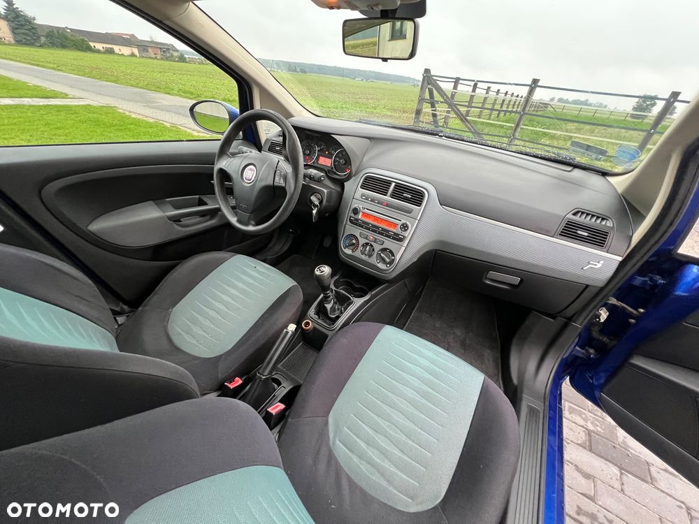 Fiat Grande Punto - 15