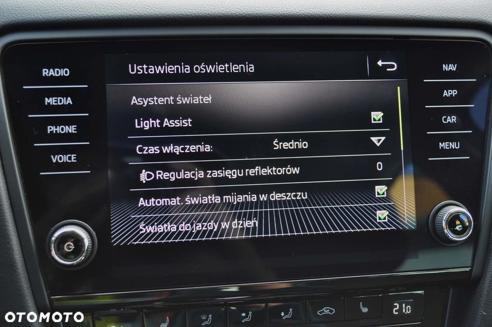 Skoda Octavia 1.6 TDI DSG Premium Edition - 24