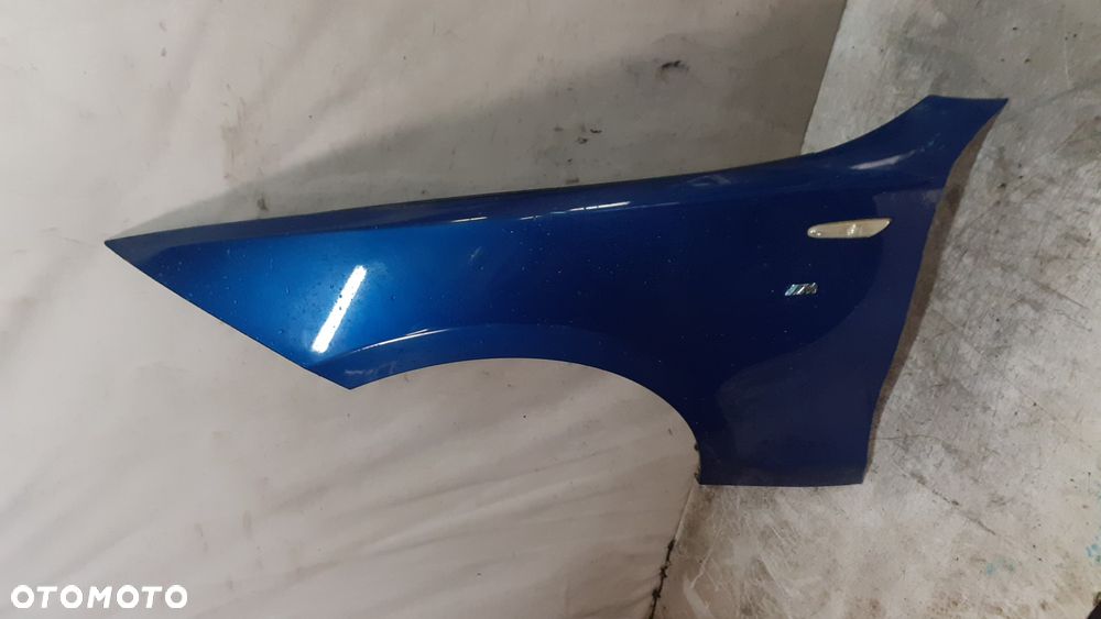* BŁOTNIK PRZEDNI PRZOD  LEWY BMW 1 E81 E82 E87 E88 Montego Blue Metallic - 2