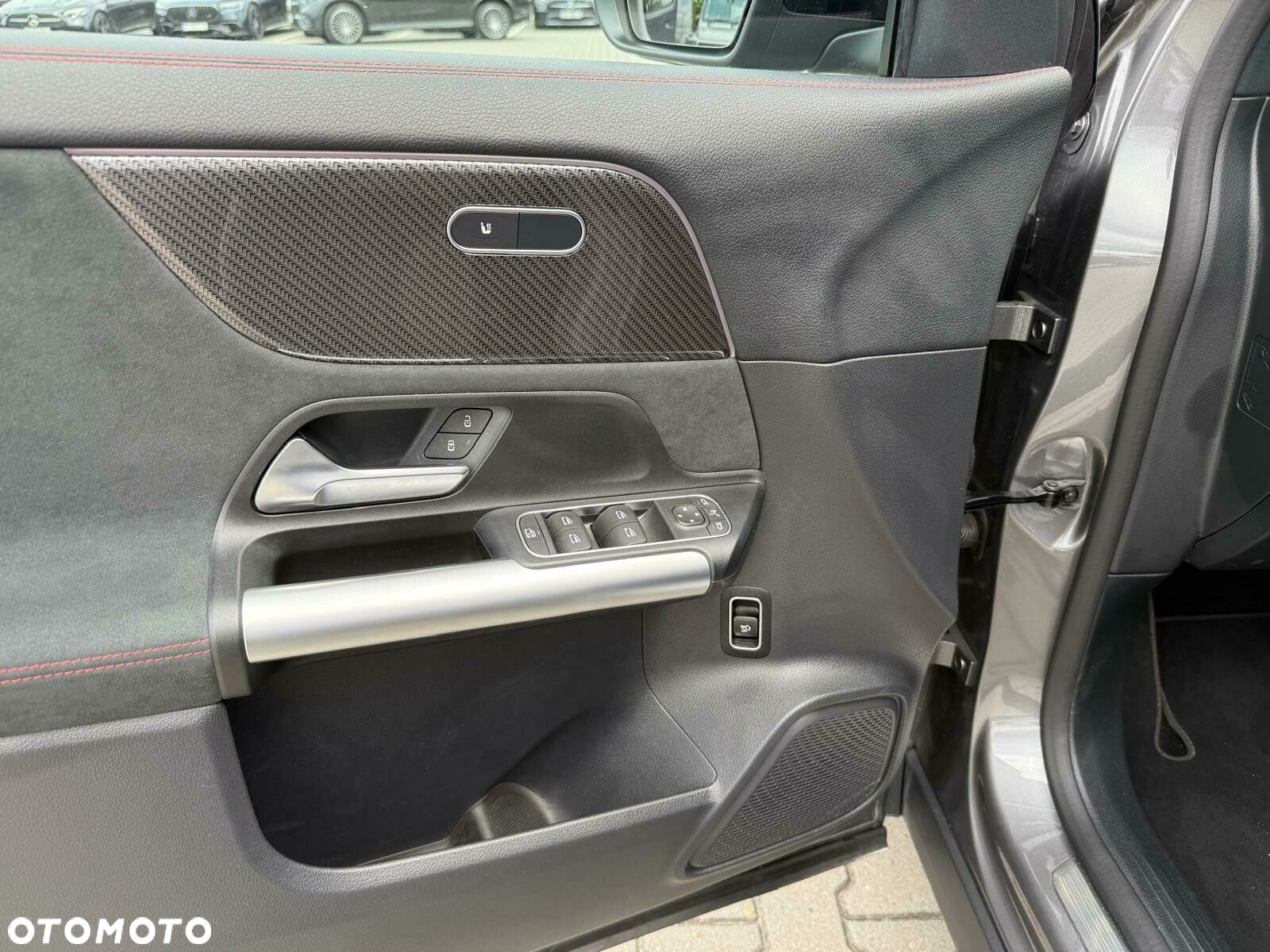 Mercedes-Benz GLA 200 AMG Line - 15