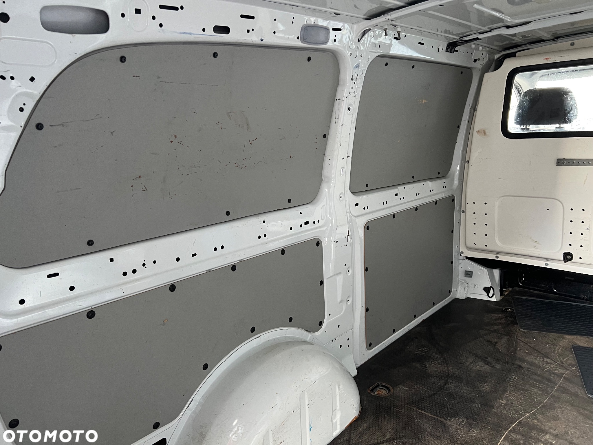Mercedes-Benz Vito - 15