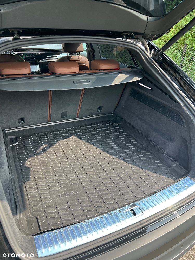 Audi Q8 - 13
