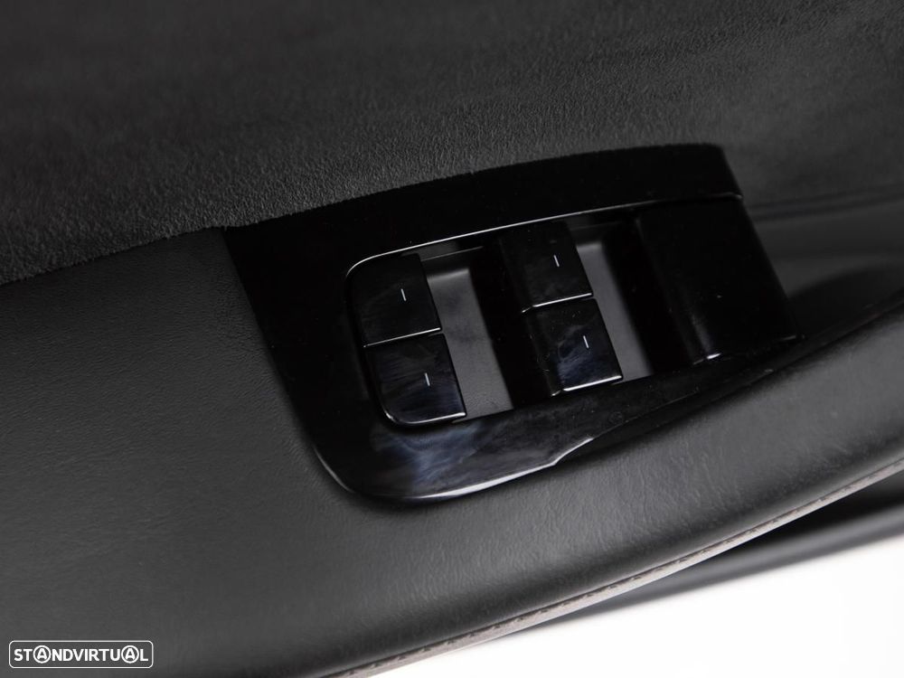 Tesla Model 3 Performance Dual Motor AWD - 14