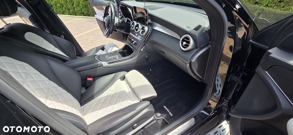 Mercedes-Benz GLC 400 d 4Matic 9G-TRONIC AMG Line - 32