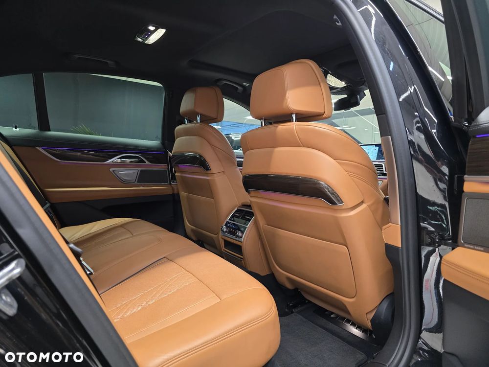 BMW Seria 7 730d xDrive - 15