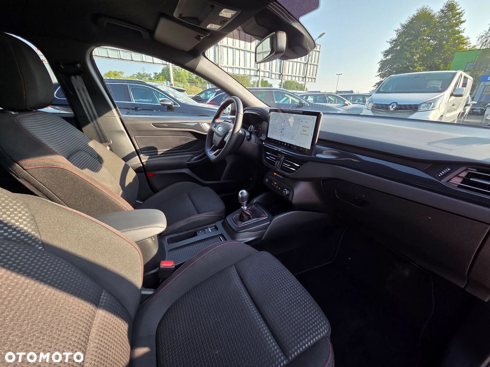 Ford Focus 1.0 EcoBoost Hybrid ST-LINE - 10