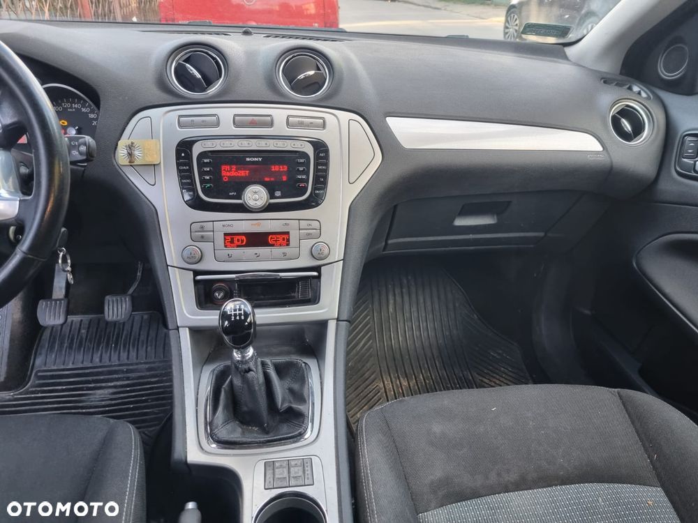 Ford Mondeo 2.0 TDCi Trend - 10