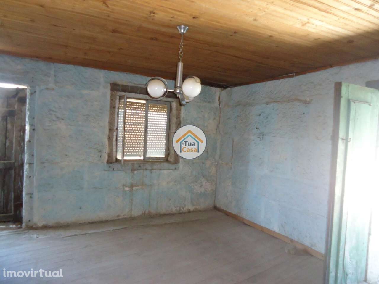 Moradia T2 para Remodelação com Áreas Brutais em Magarelos, Viseu - Grande imagem: 3/18