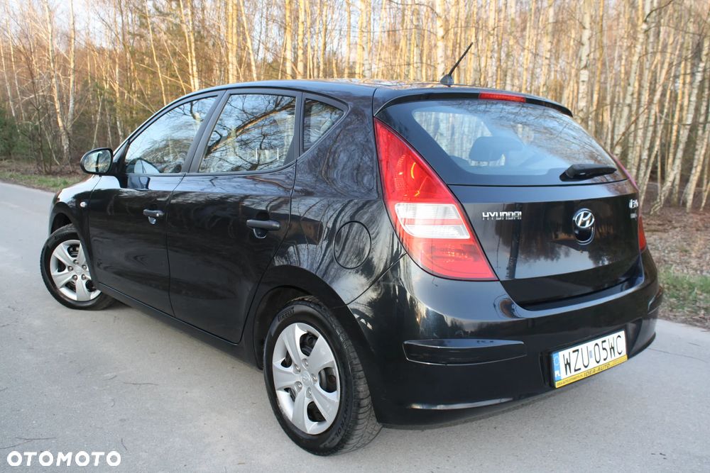 Hyundai i30 1.4 Classic + - 10