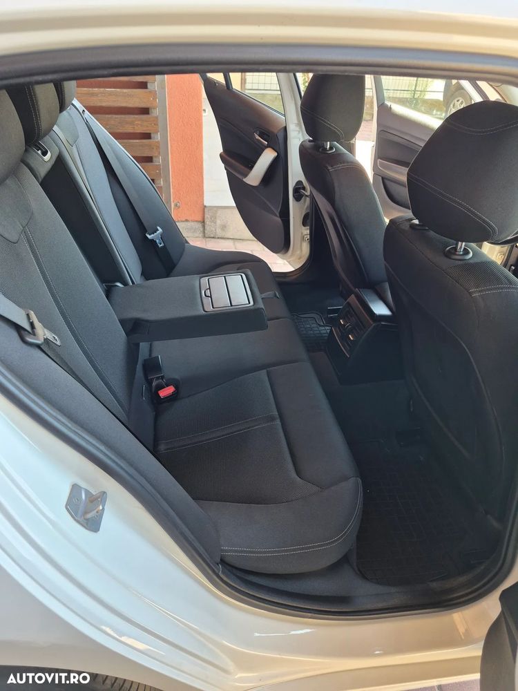 BMW Seria 1 - 10
