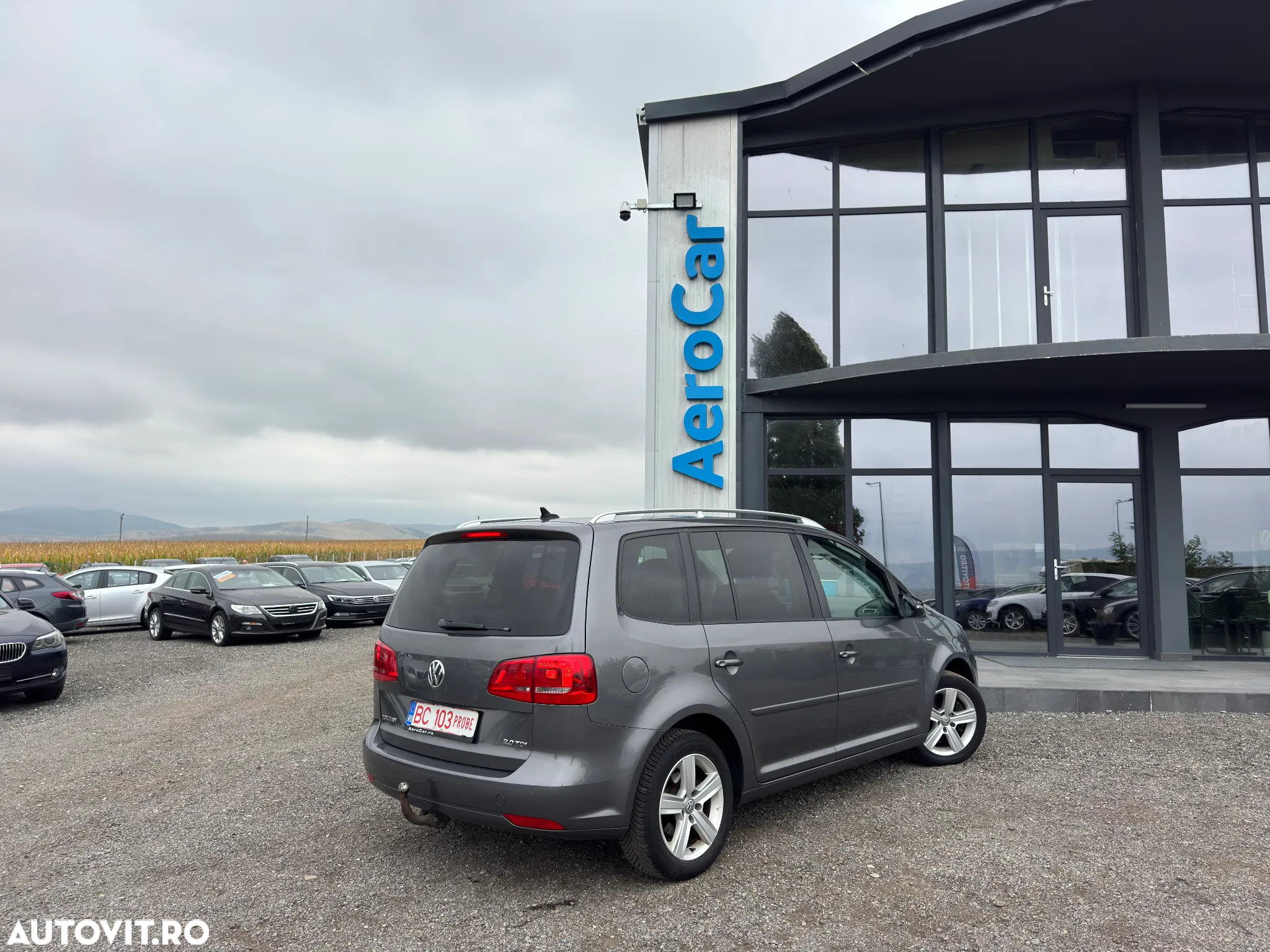 Volkswagen Touran 2.0 TDI DPF BlueMotion Technology MATCH - 7