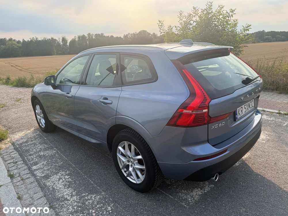 Volvo XC 60 D4 AWD Geartronic Momentum - 2