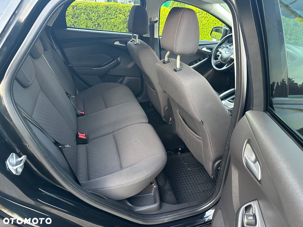 Ford Focus - 17