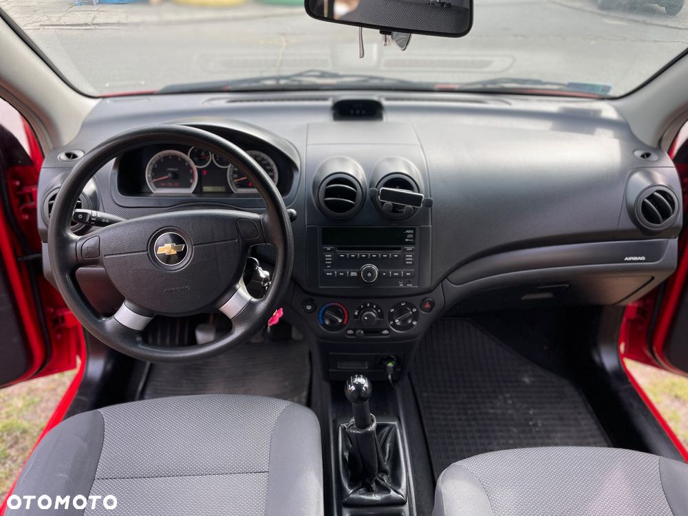 Chevrolet Aveo 1.2 16V Base - 6