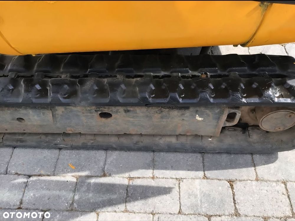 JCB 8018 - 7