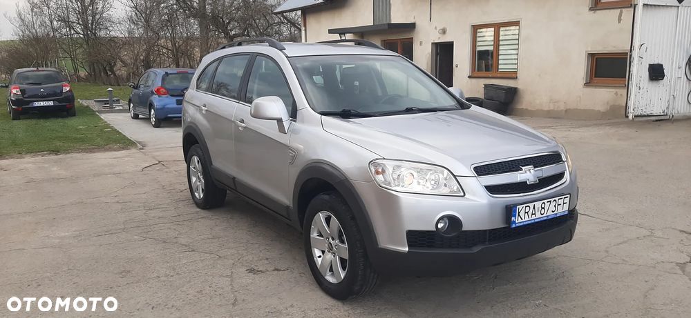 Chevrolet Captiva 2.4 2WD 7 Sitzer LS - 7