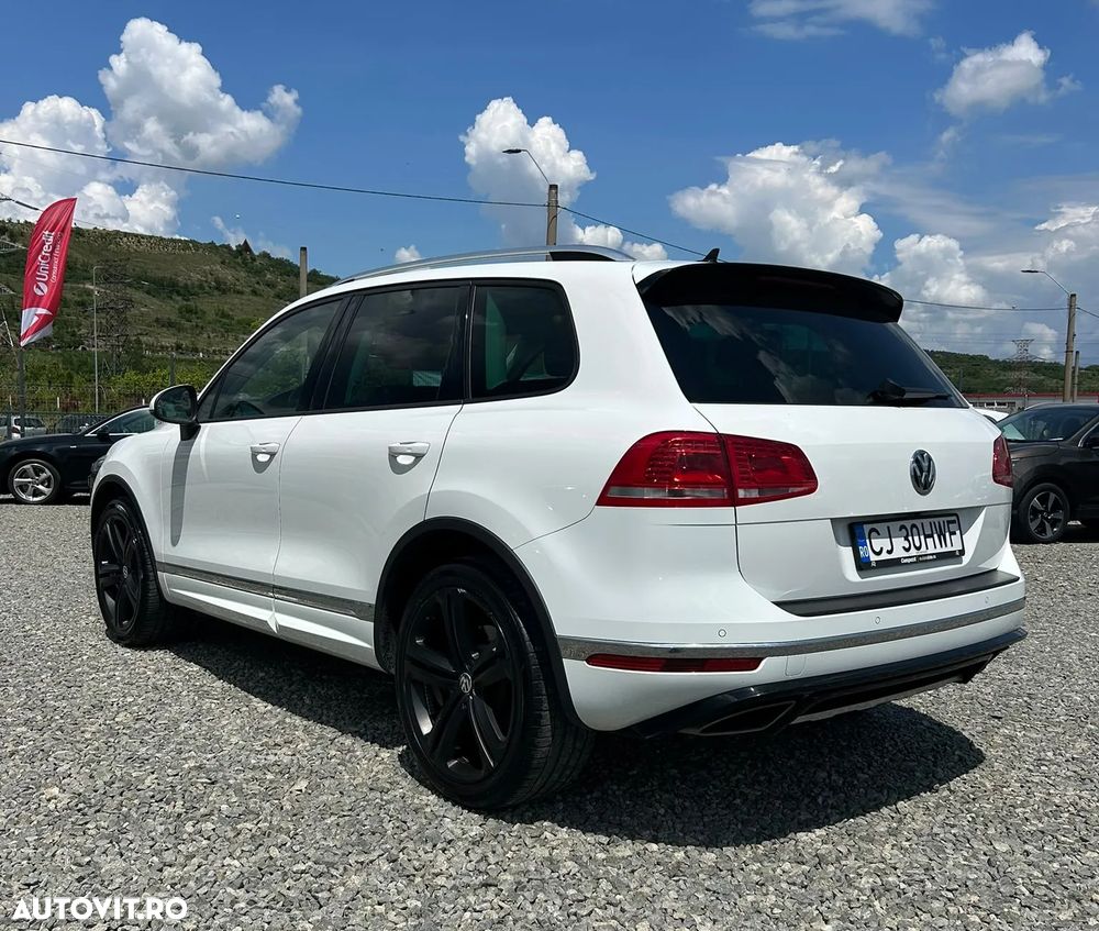 Volkswagen Touareg V6 TDI BMT Supreme Plus - 3