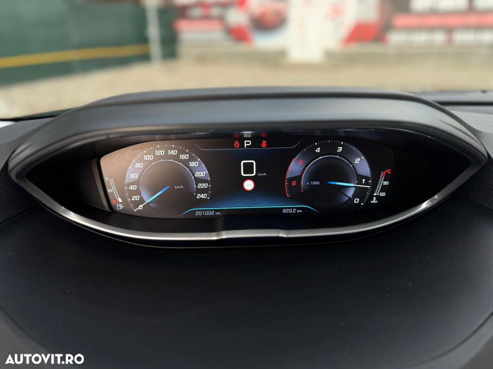 Peugeot 3008 1.6 BlueHDI FAP EAT6 STT Active - 16