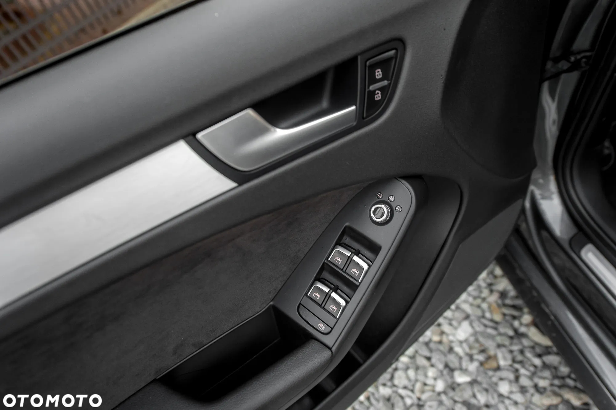 Audi A4 Avant 2.0 TDI DPF multitronic S line Sportpaket - 24