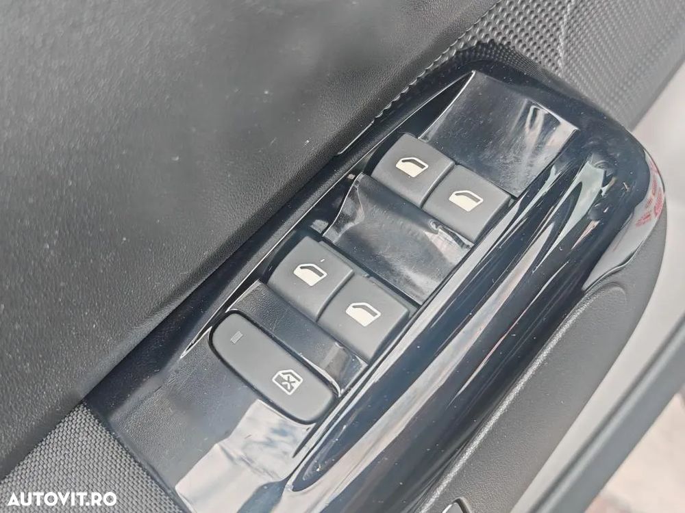 Citroën C3 1.2 PureTech 110 S&S EAT6 MAX - 28